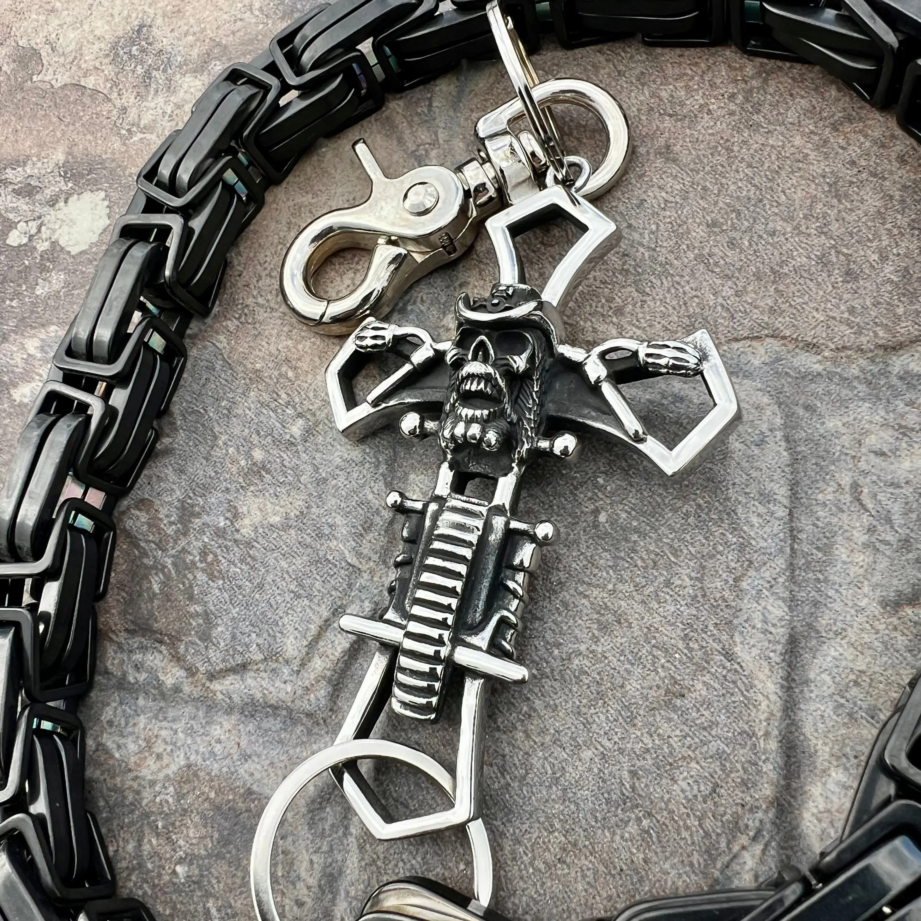 Cowboy Cross Wallet Chain - Black Daytona CVO - WC229CVO