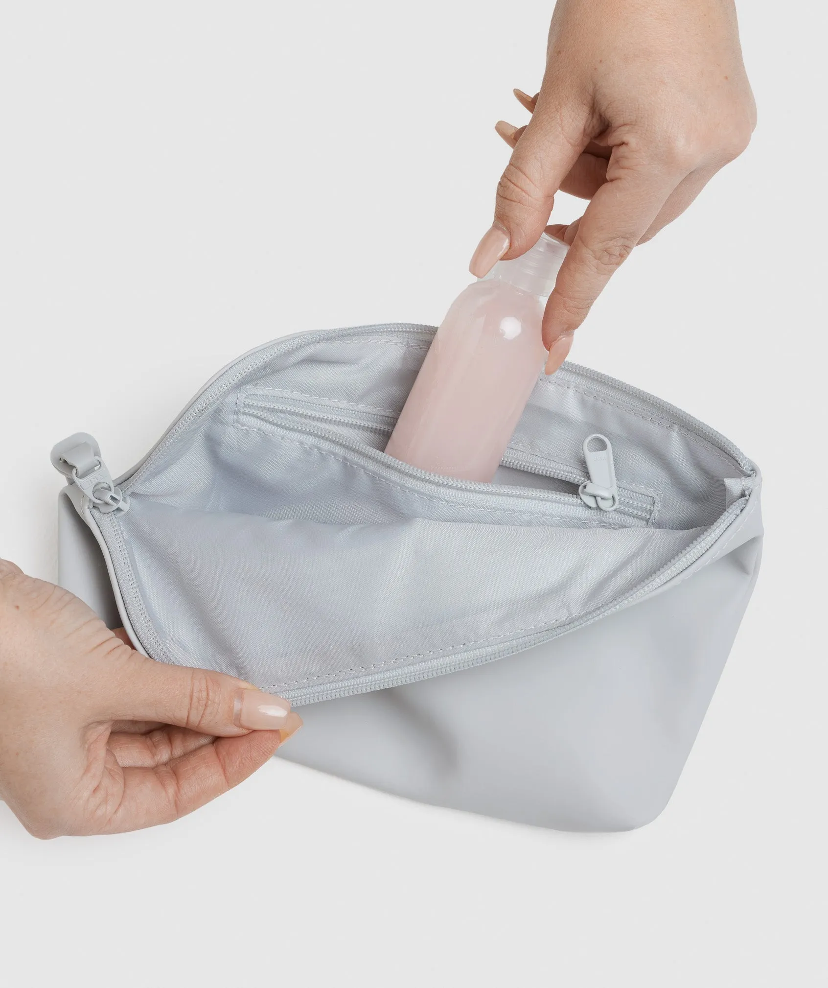 Gymshark Everyday Wash Bag - Light Grey