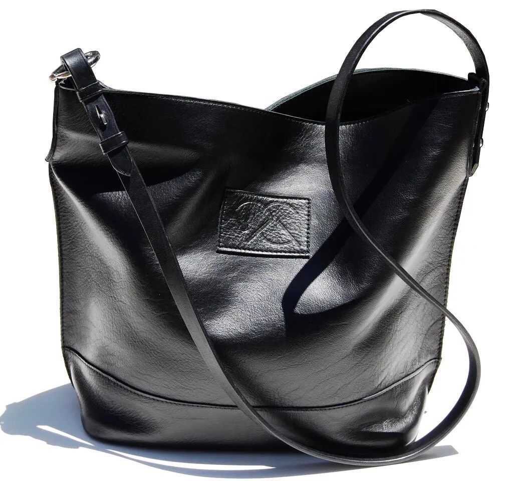 MUSTANG | Equestrian Shoulder Bag | Bucket Bag - AtelierCG