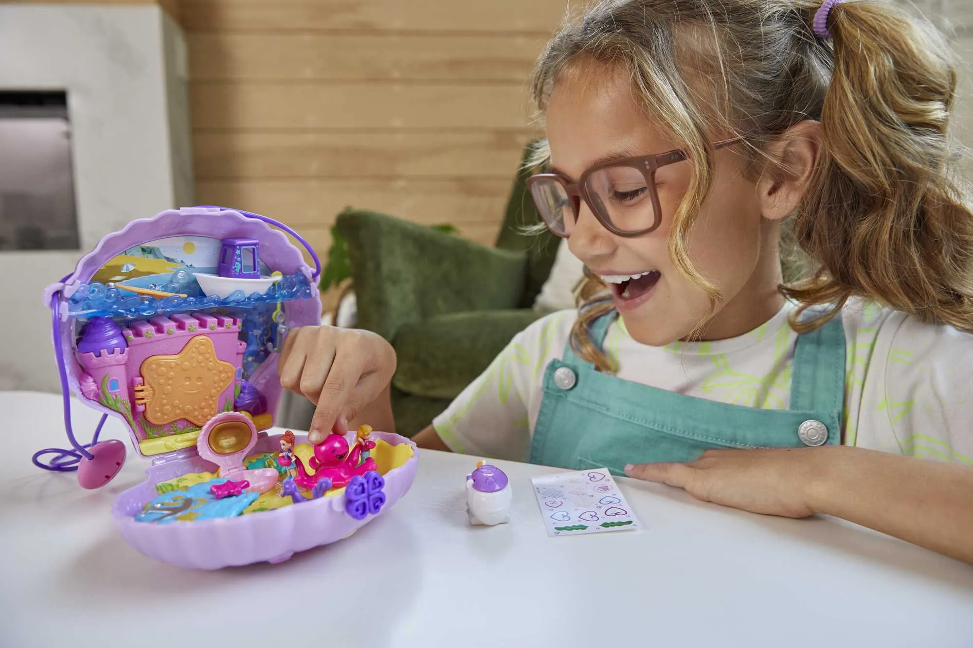 Polly Pocket Travel Toys, Purse Playset And 2 Dolls, Seashell Mermaid