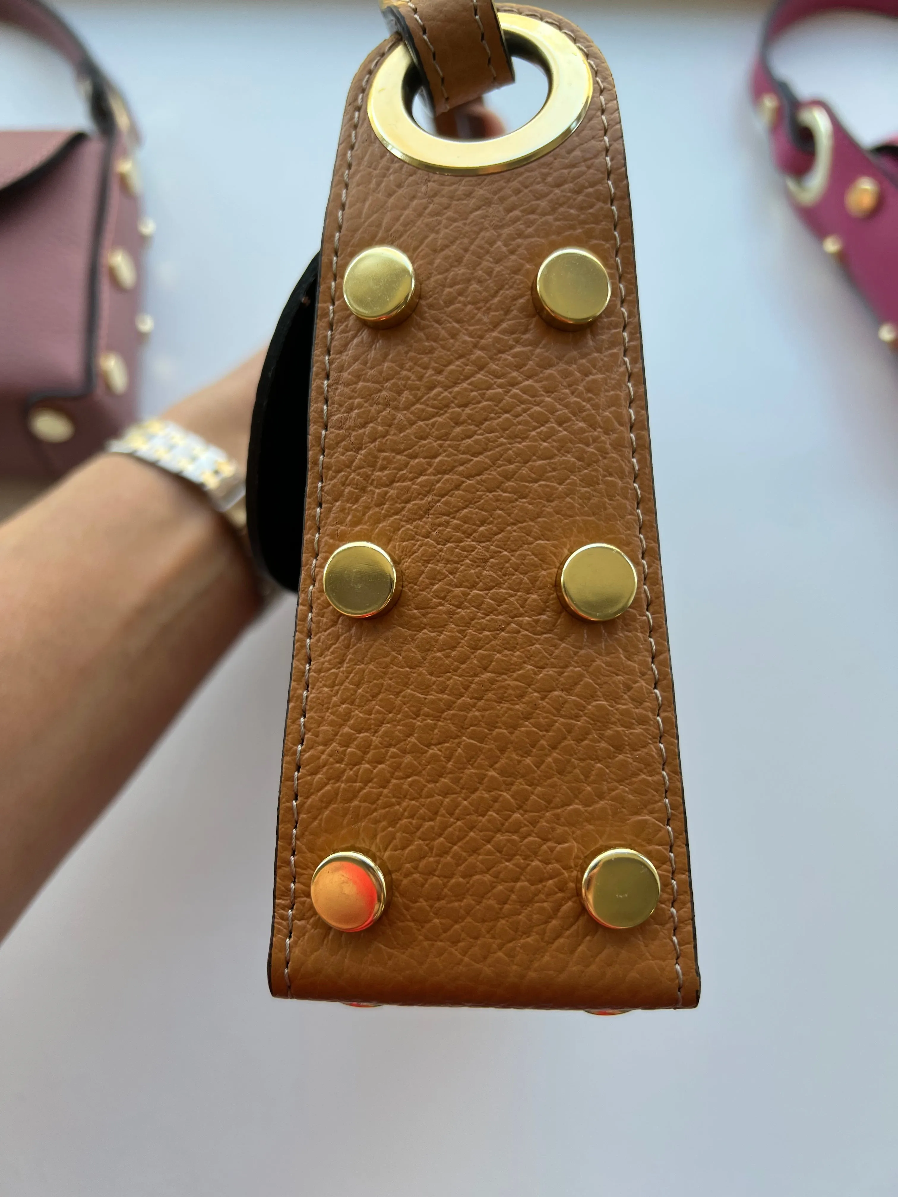 Queen Bee Ladies Leather Handbags