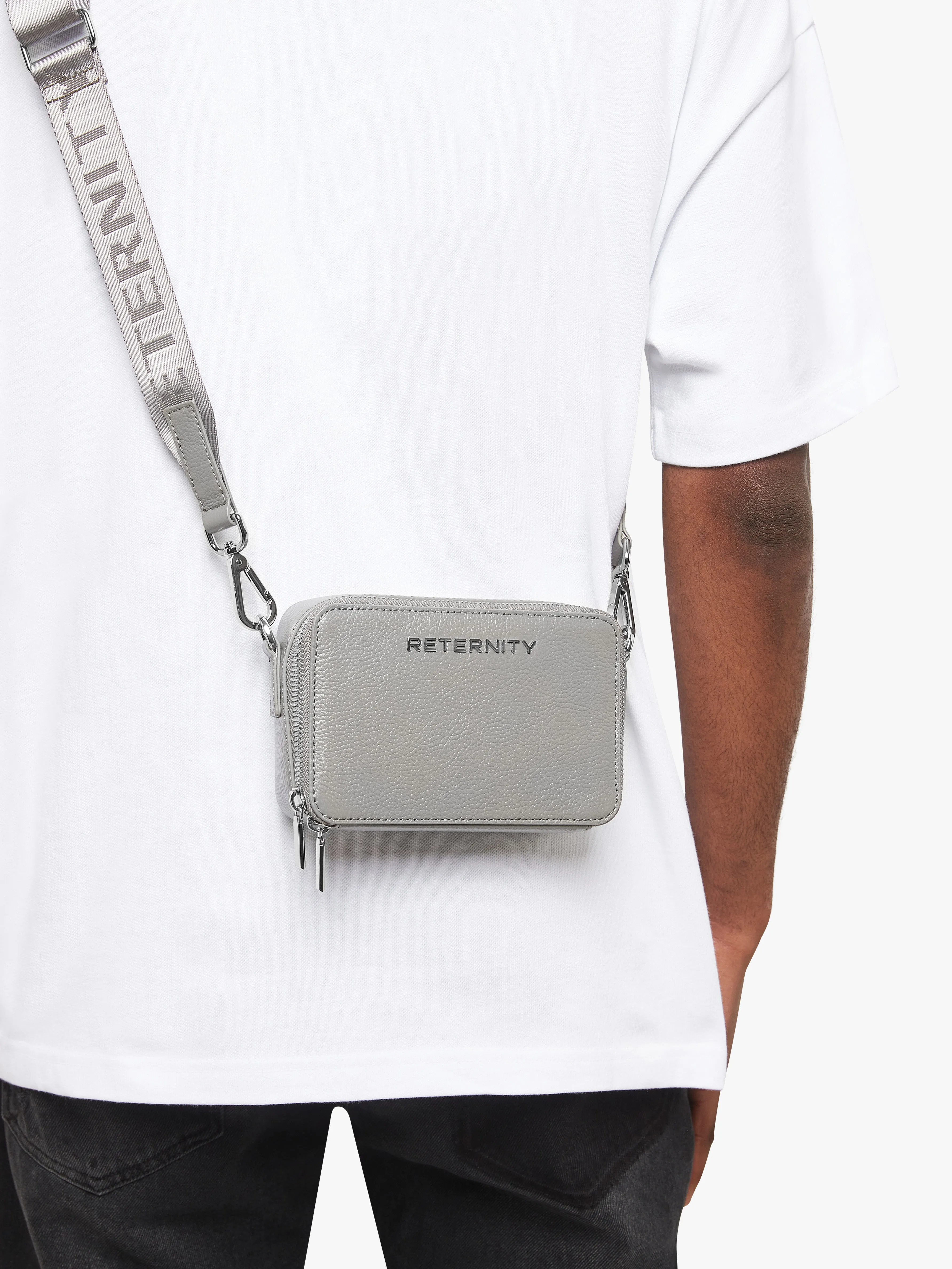 RETERNITY SHOULDER BAG - GREY