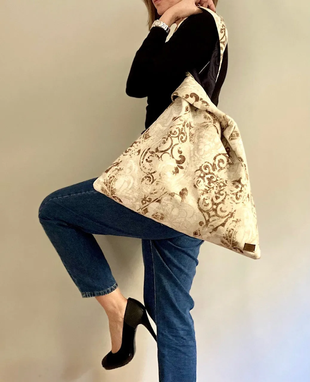 Ureshii Japan Shoulder Bag